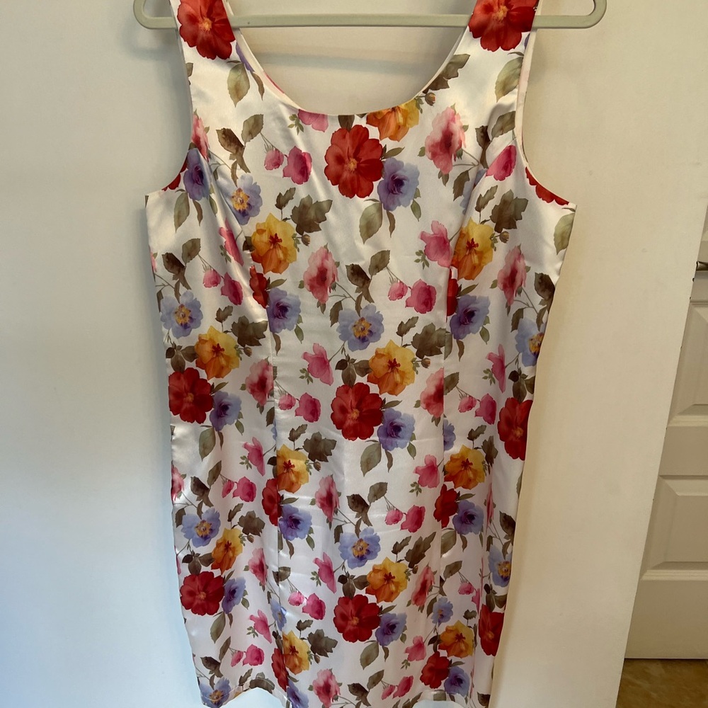 90s/00s sleeveless floral silk dress